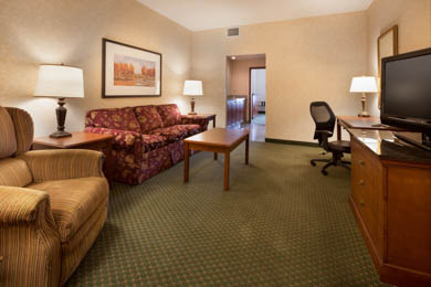 Drury Inn & Suites Indianapolis Northeast - Drury Hotels