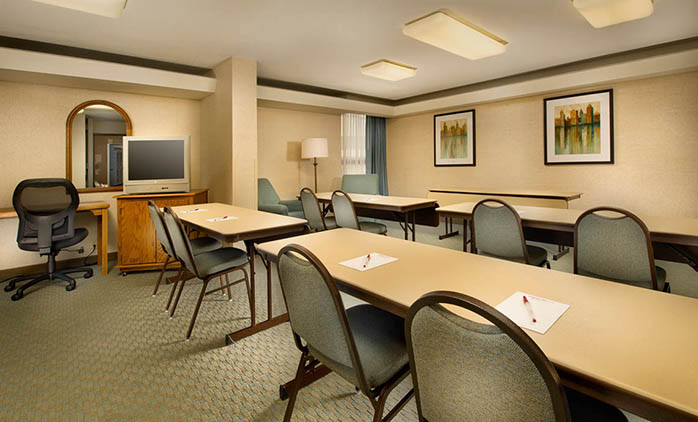 Pear Tree Inn St Louis Airport Meetings Room Drury Hotels