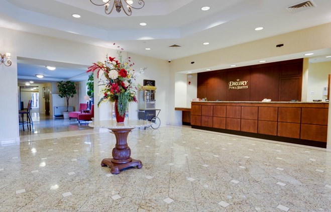 Drury Inn & Suites St. Joseph - Drury Hotels