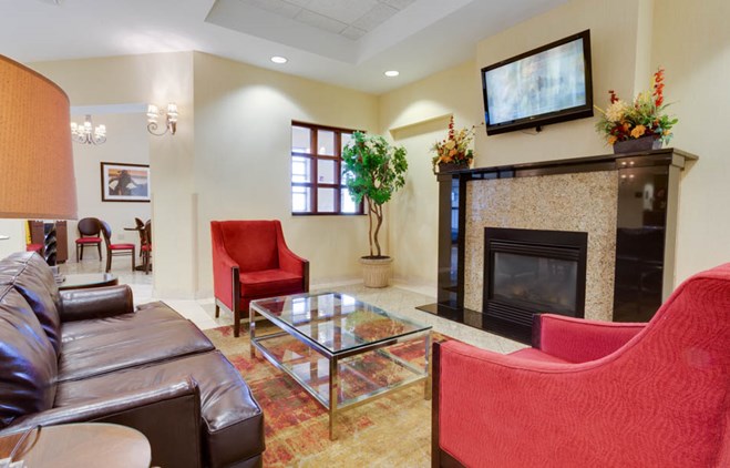 Drury Inn & Suites St. Joseph - Drury Hotels