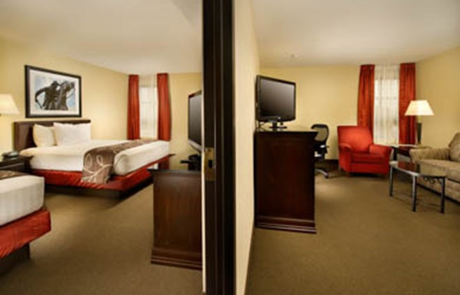 Drury Inn & Suites St. Joseph - Drury Hotels