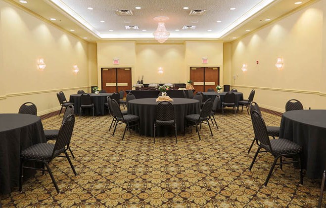 Pear Tree Inn St. Louis Convention Center - Meeting Space