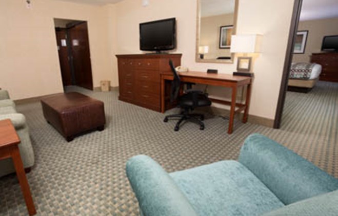 Pear Tree Inn St. Louis Near Union Station - Drury Hotels