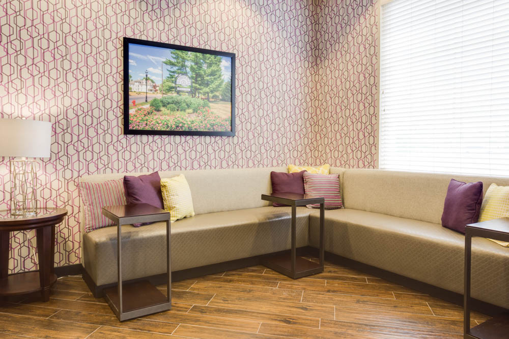 Drury Inn & Suites Middletown Franklin - Lobby