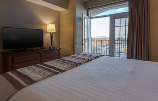 Drury Inn & Suites - Las Cruces - Two-room Suite Guestroom