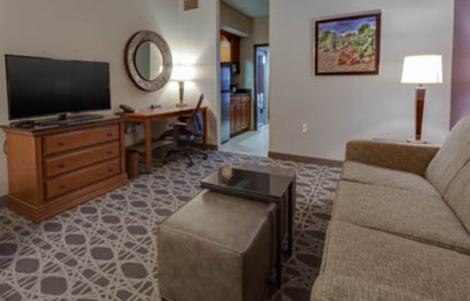 Drury Inn & Suites - Las Cruces - Two-room Suite Guestroom