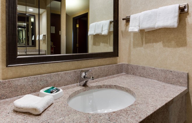 Drury Inn & Suites Birmingham Grandview - Bathroom