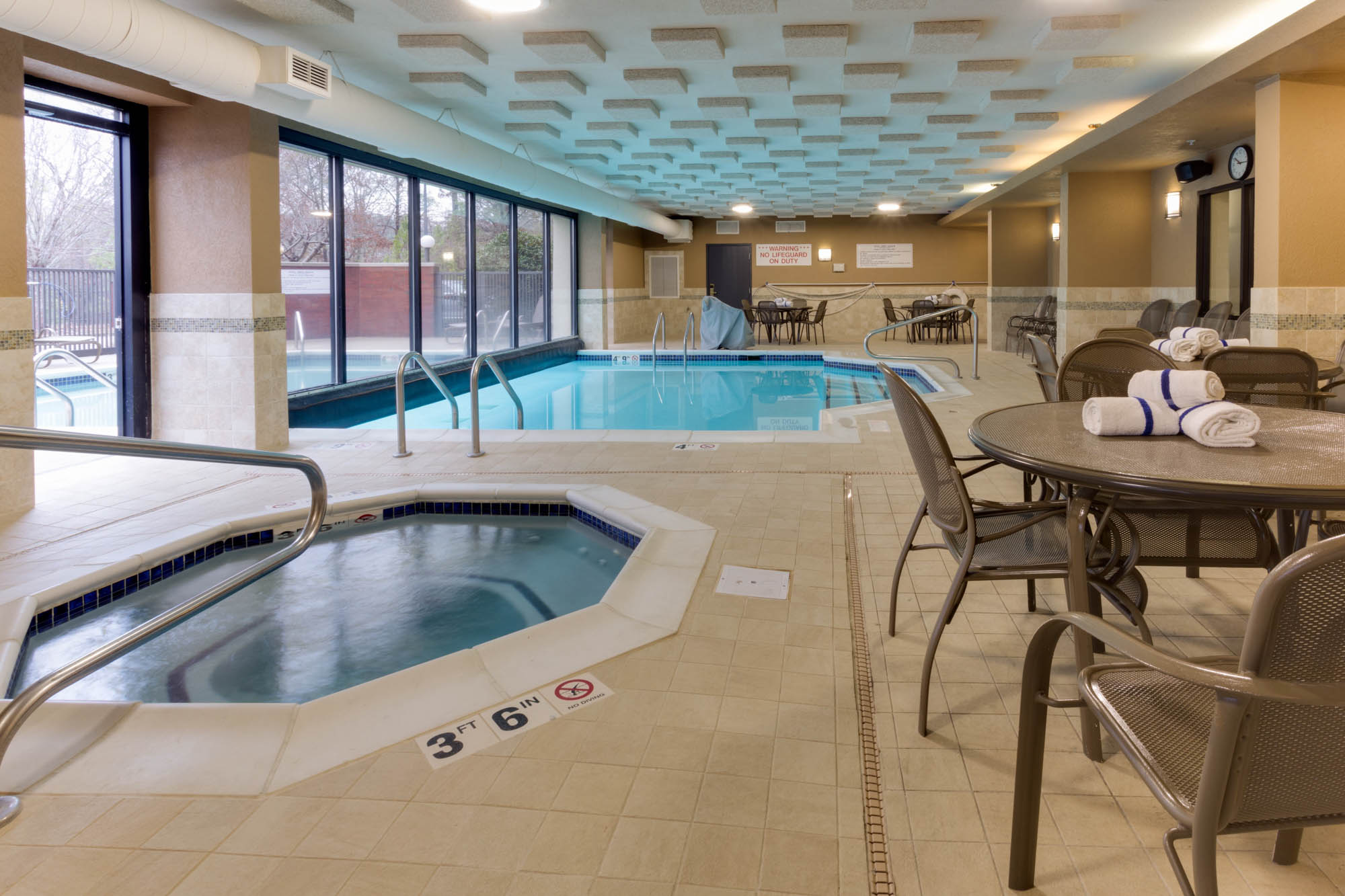 Drury Inn & Suites Birmingham Grandview - Indoor/Outdoor Pool