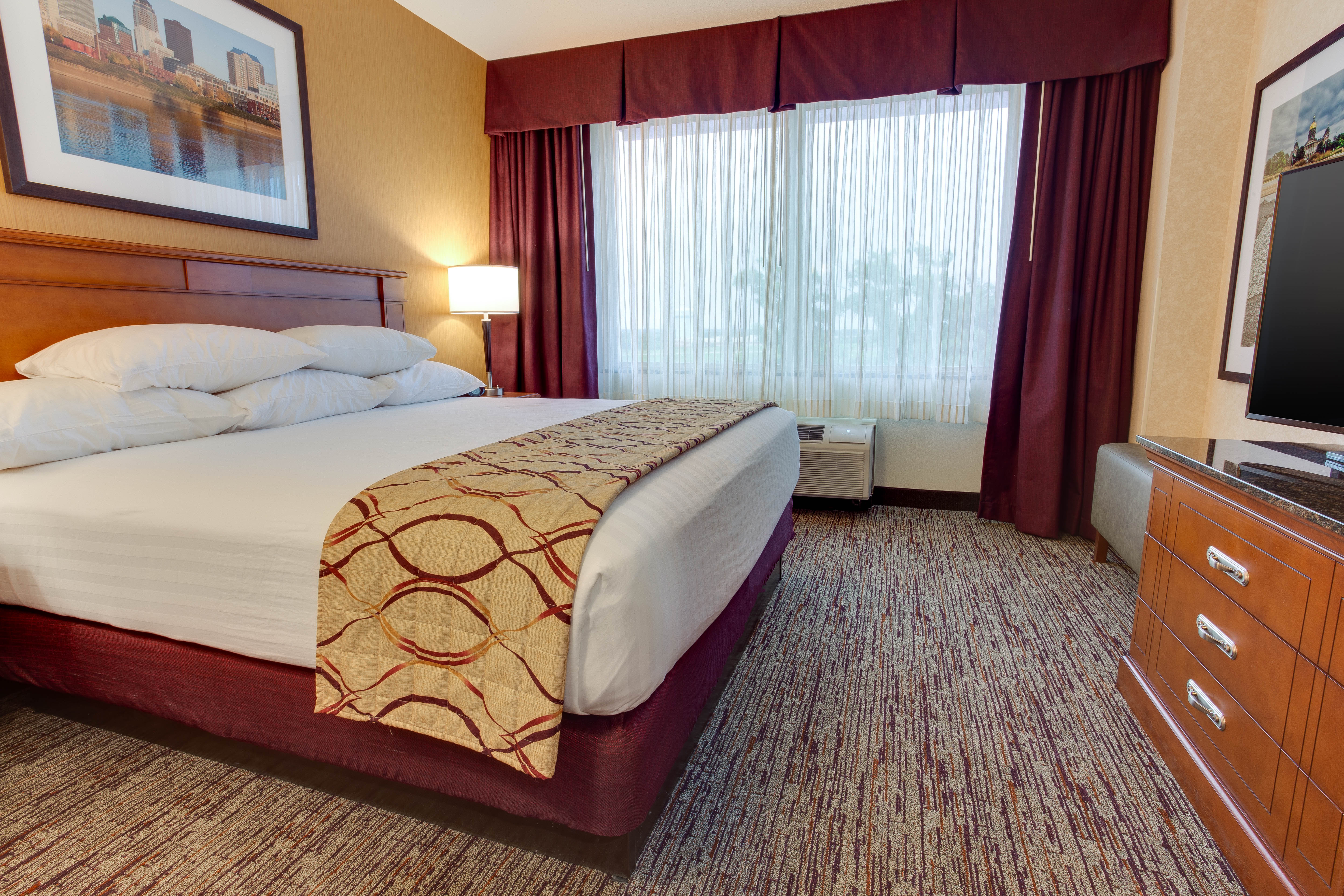 West Des Moines Hotels  Holiday Inn Express & Suites West Des Moines -  Jordan West