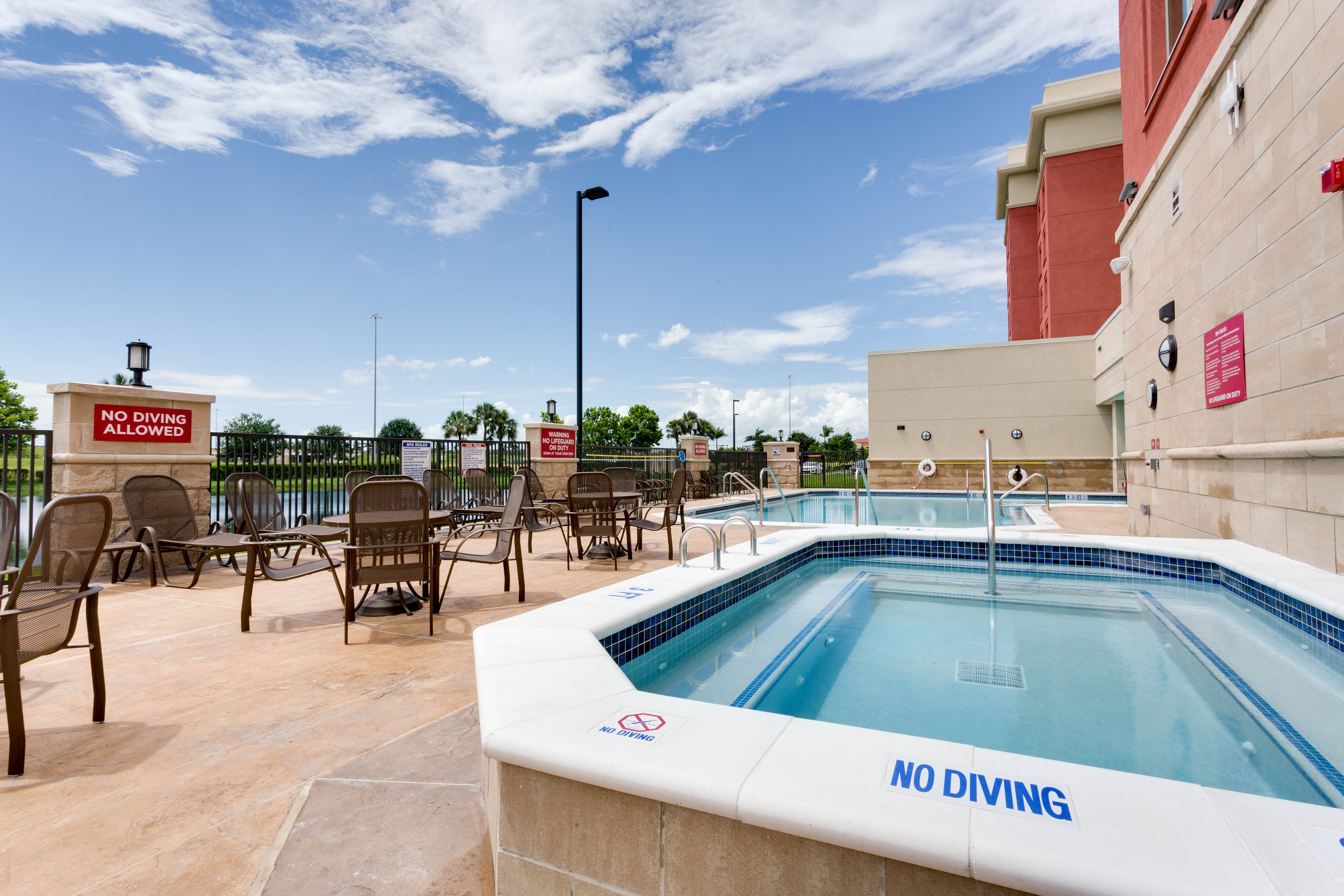 Drury Inn & Suites Fort Myers Airport FGCU - Pool