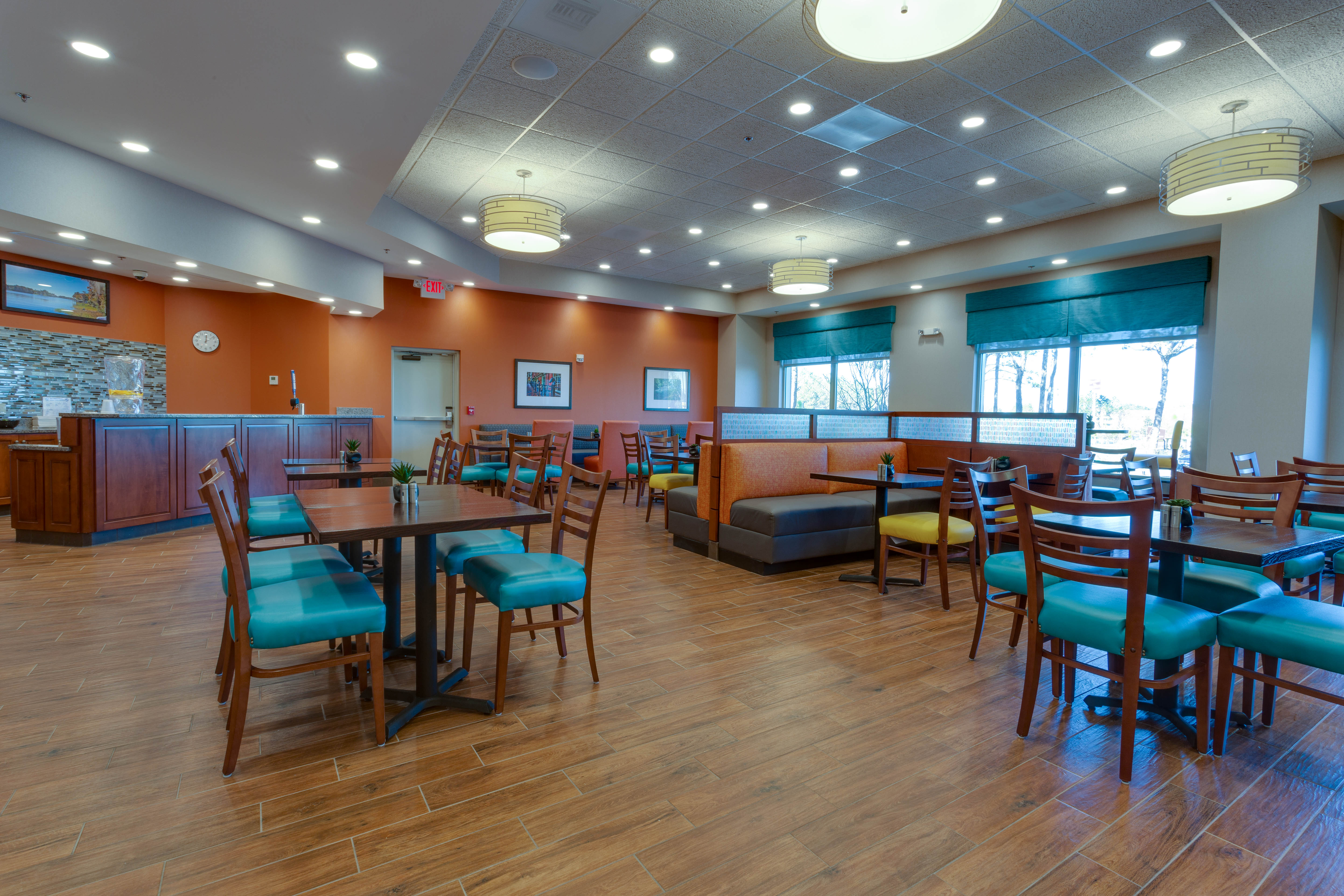 Drury Inn & Suites Gainesville - Dining Area