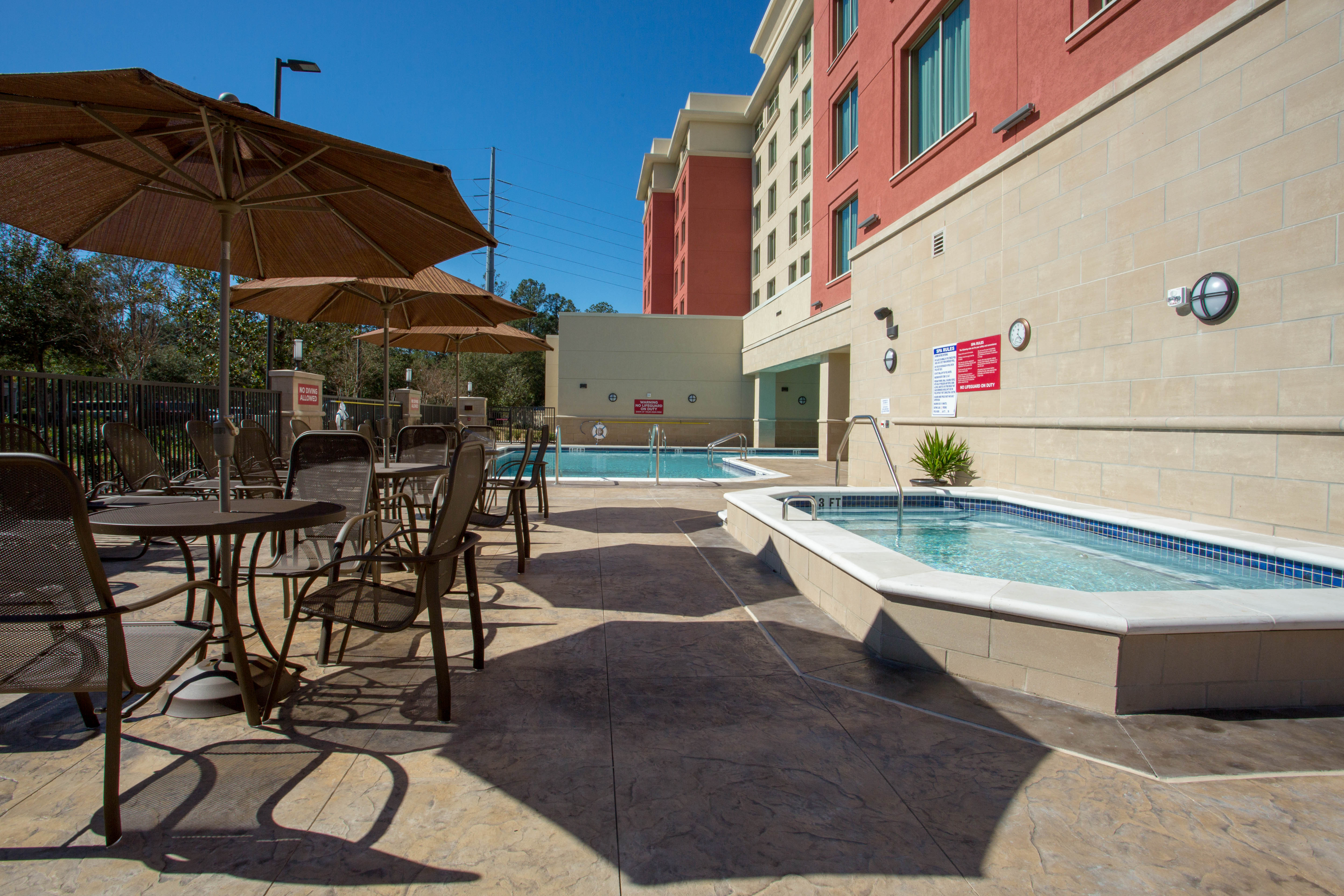 Drury Inn & Suites Gainesville - Outdoor Pool