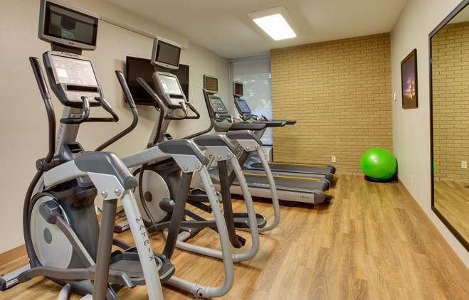 Drury Inn & Suites Louisville East
