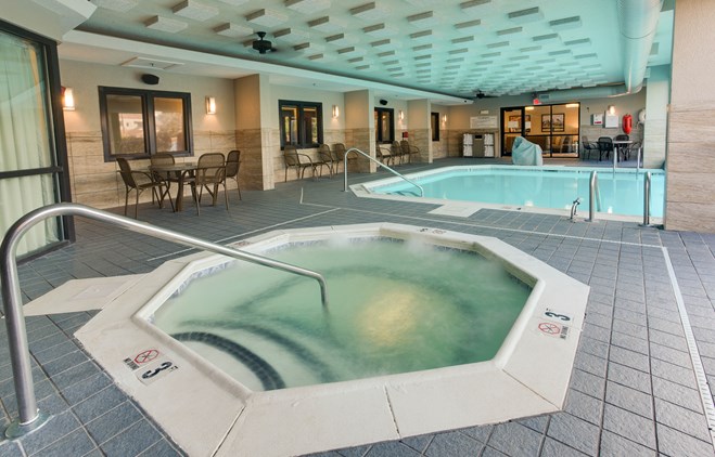 Drury Inn & Suites Louisville East