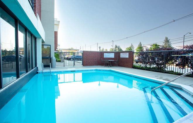 Drury Inn & Suites Louisville East