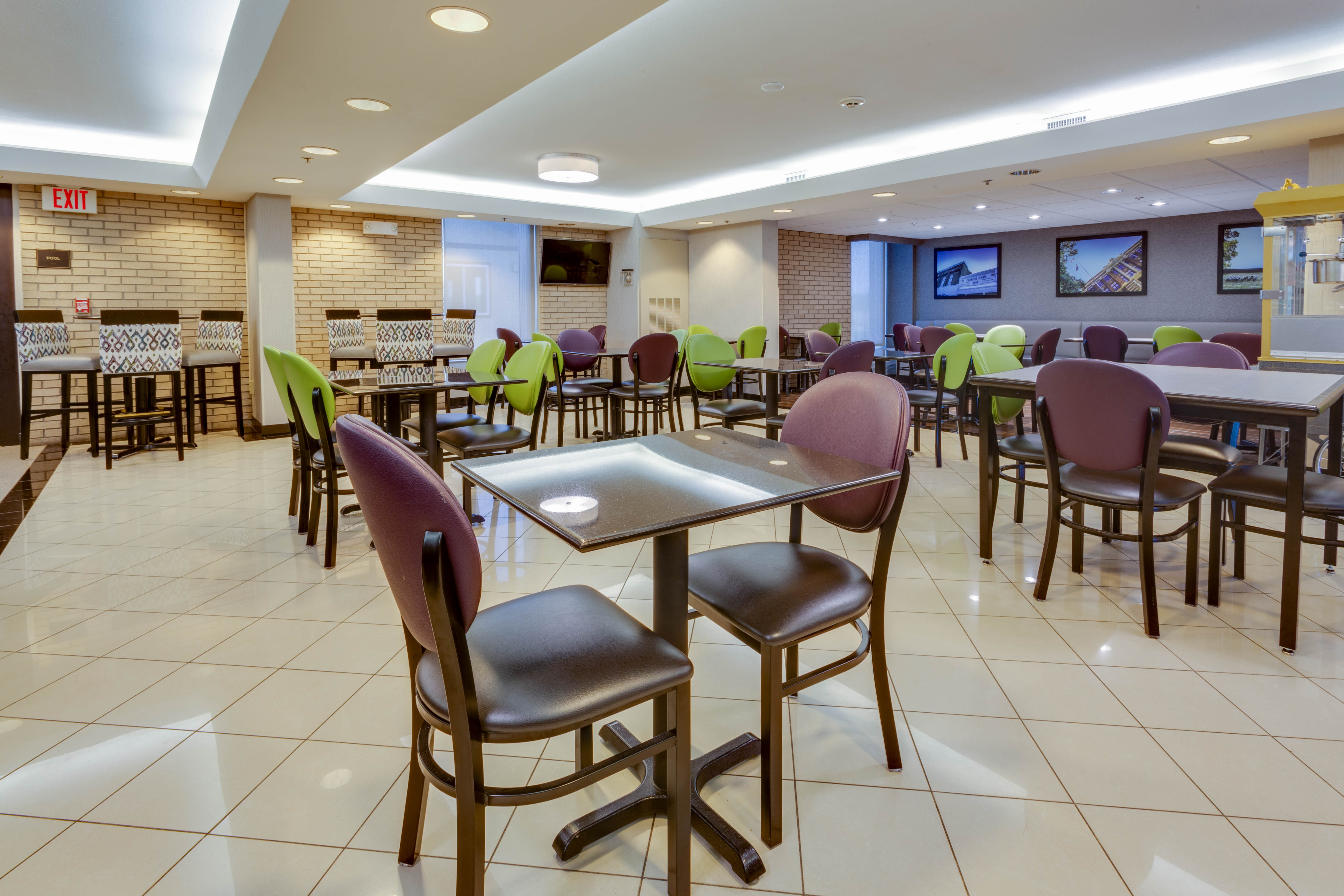 Drury Inn & Suites Hayti - Dining Area