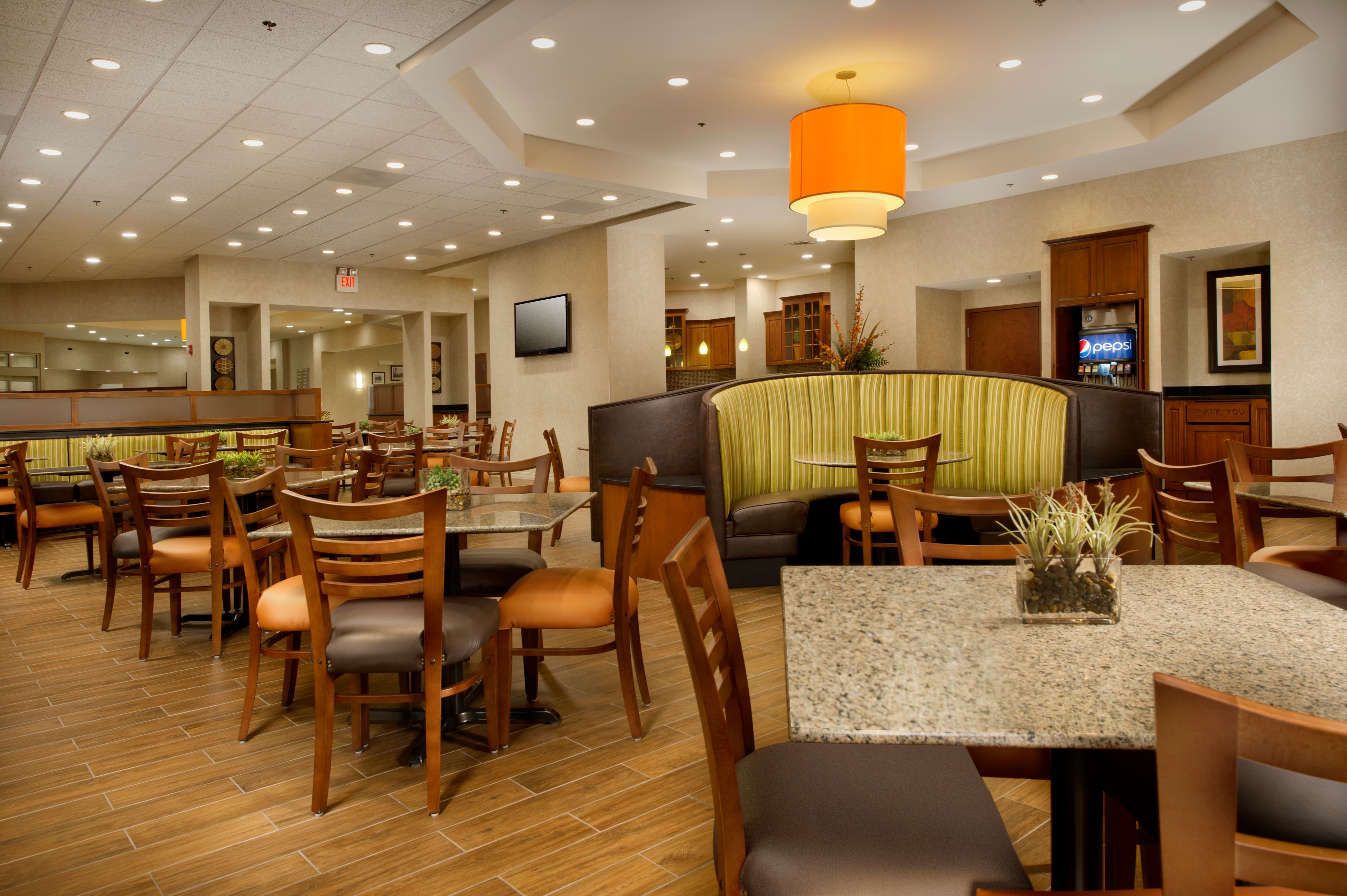 Drury Inn & Suites Valdosta - Drury Hotels