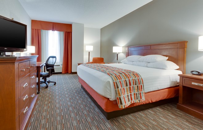 Drury Inn & Suites O'Fallon - King Room