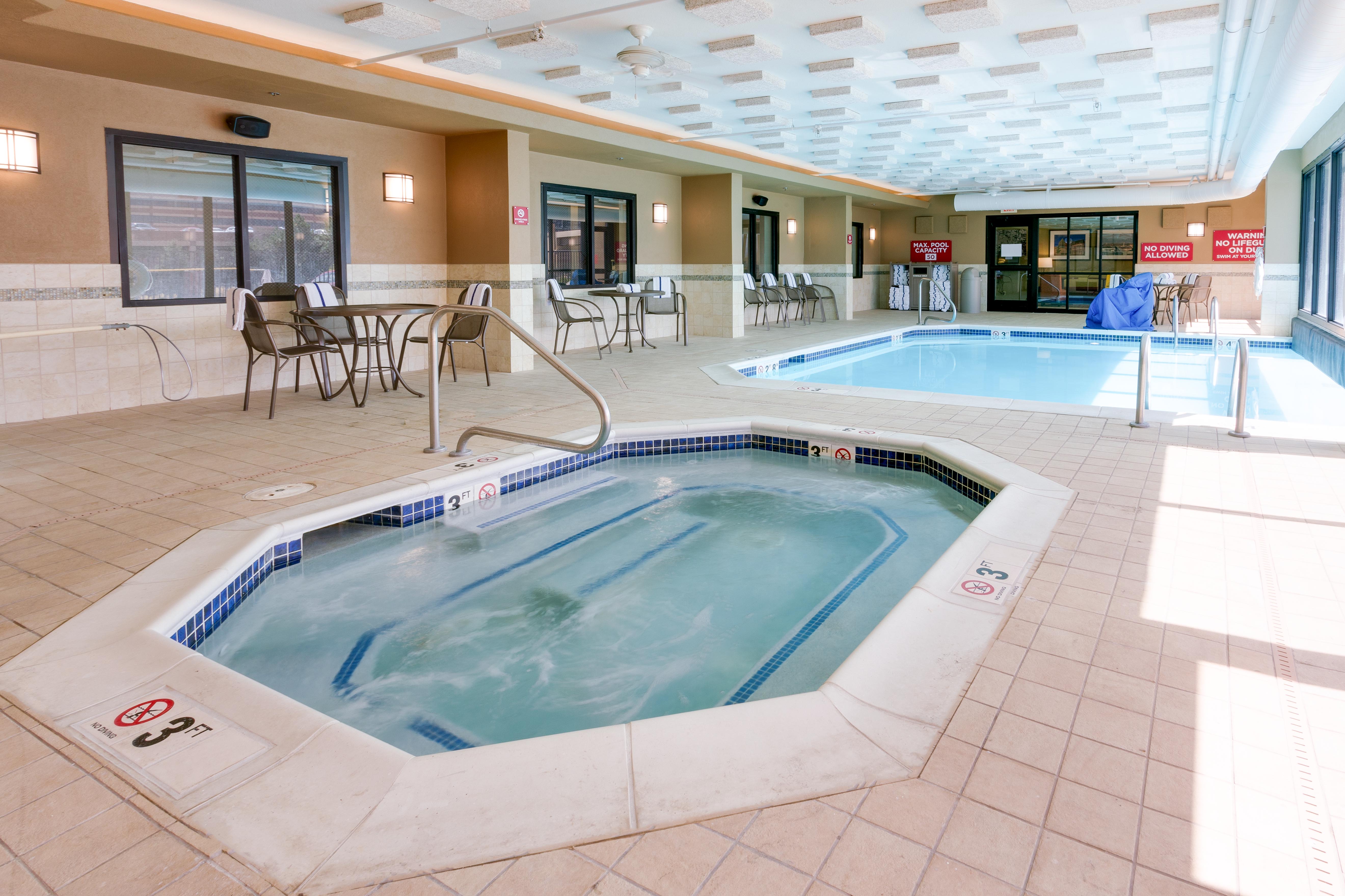 Drury Inn & Suites Denver near the Tech Center - Indoor/Outdoor Pool