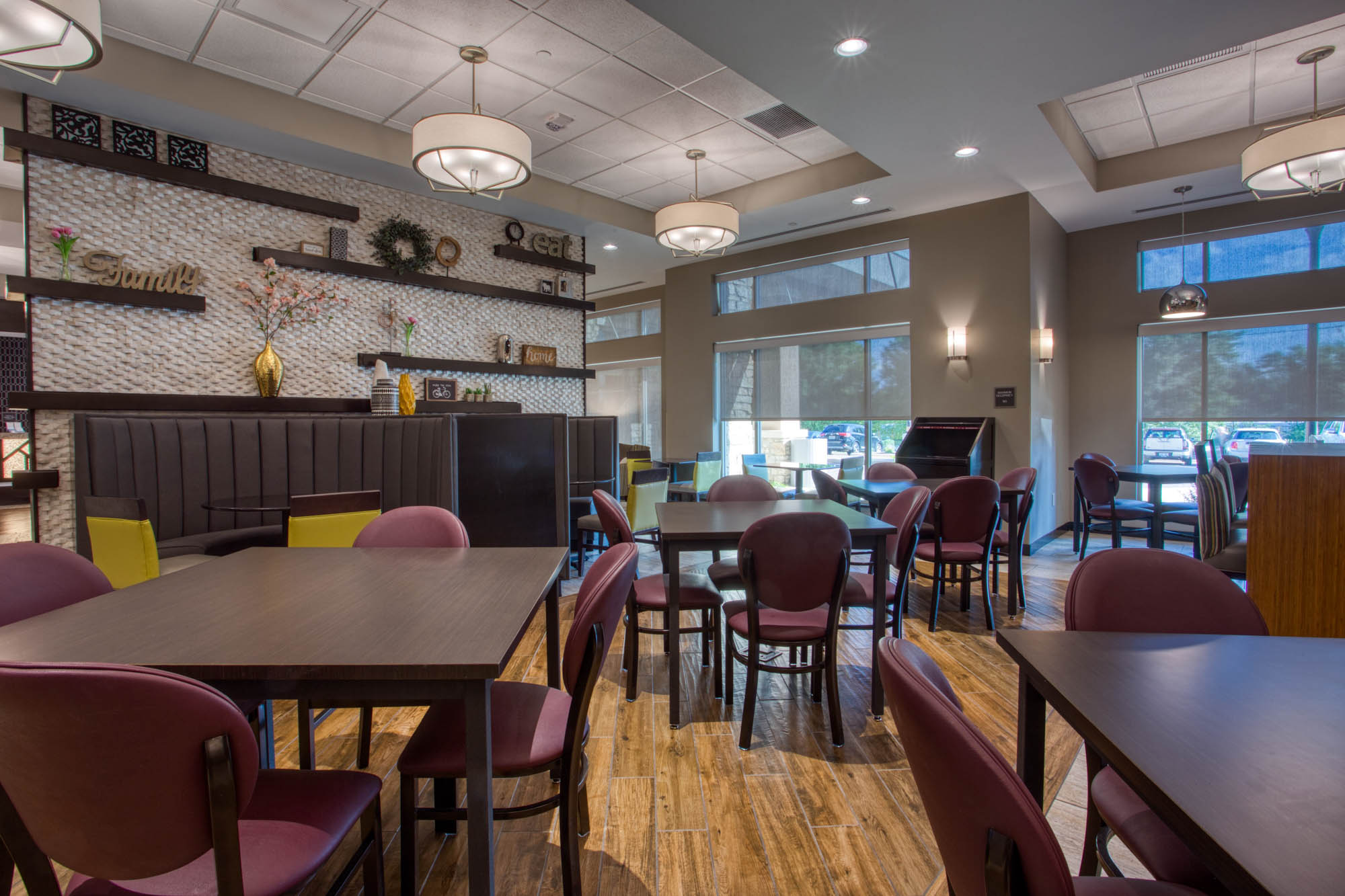 Drury Inn & Suites Huntsville - Dining Area
