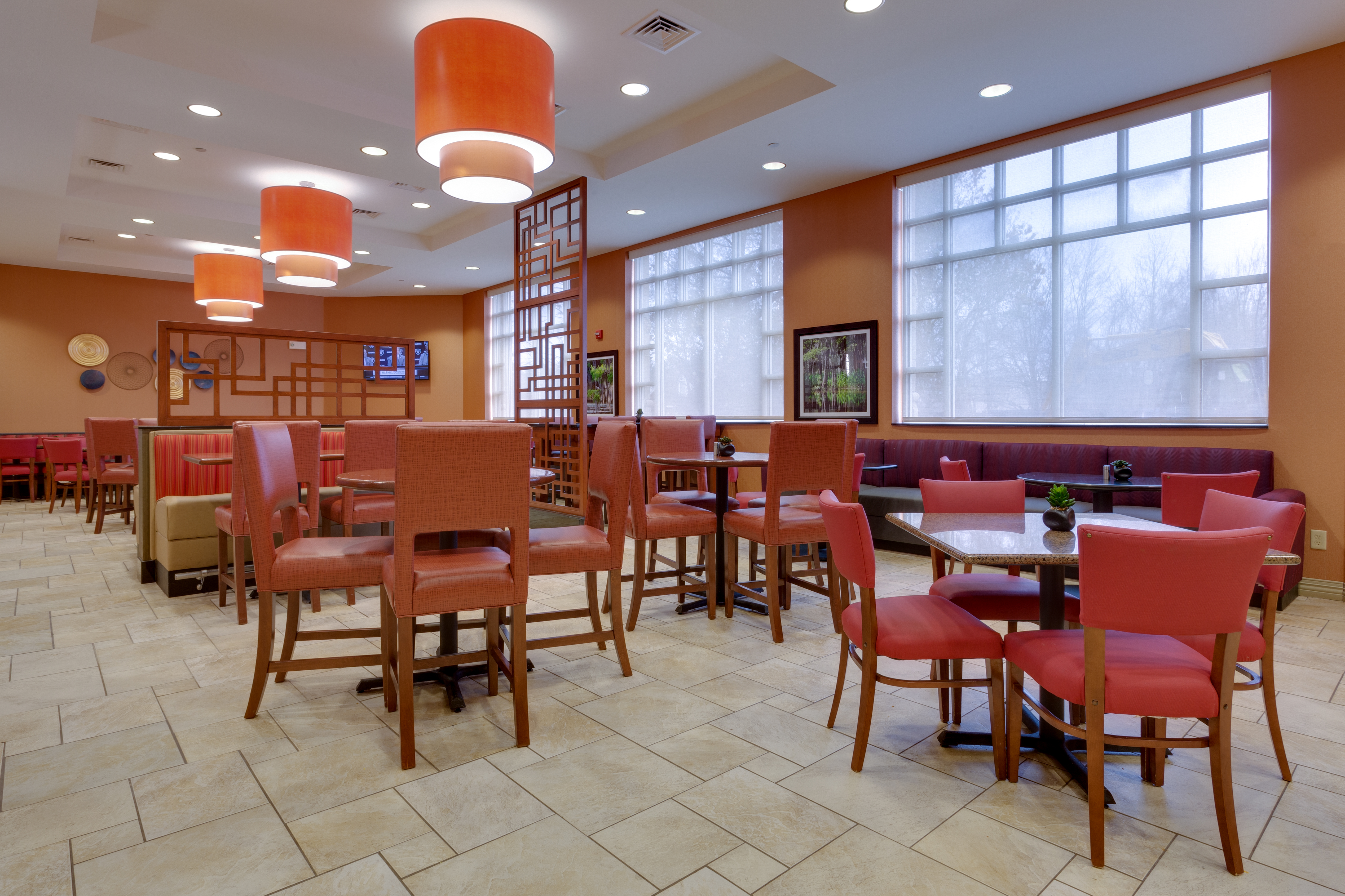 Drury Inn & Suites Baton Rouge - Dining Area