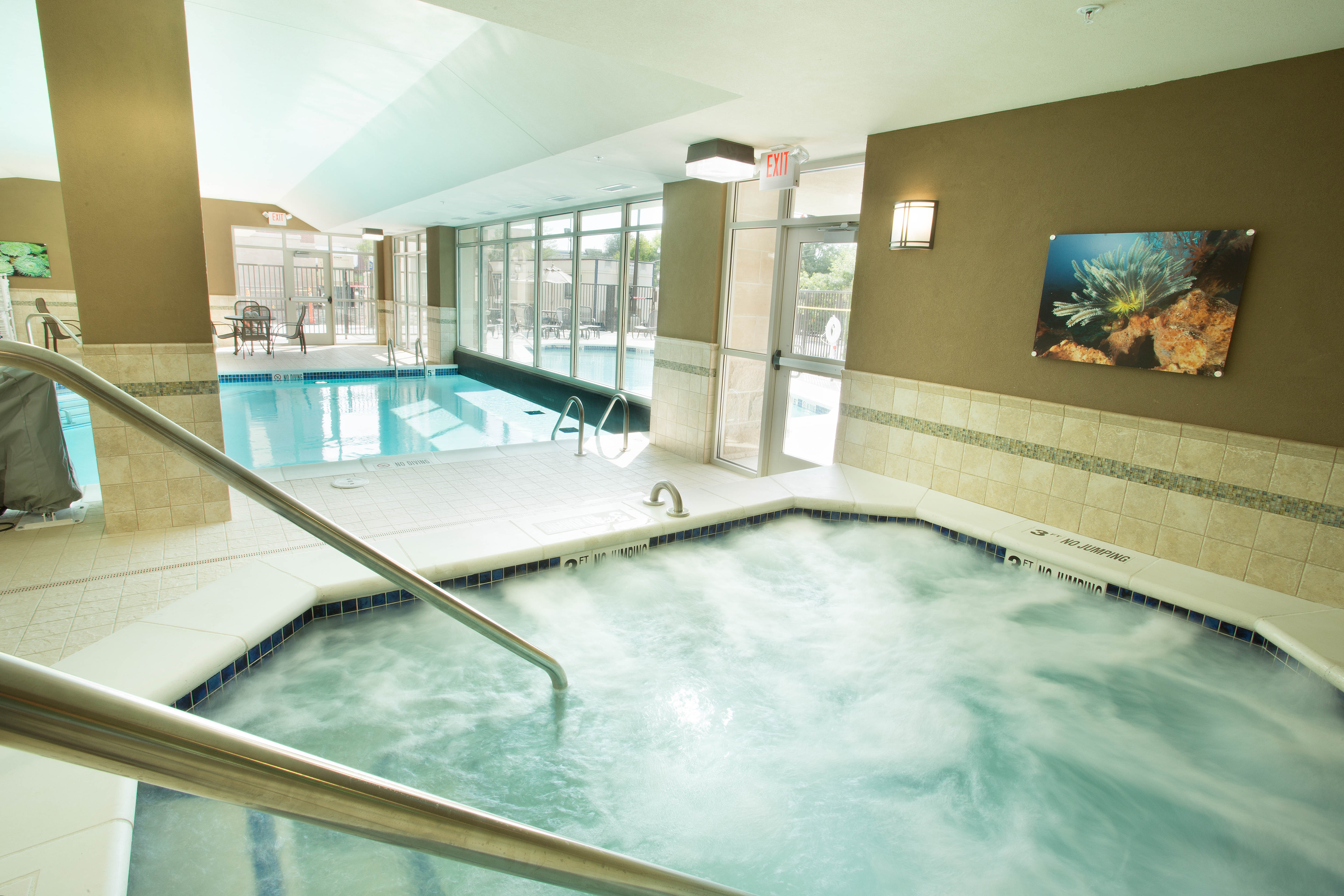 Drury Inn & Suites Brentwood - Indoor/Outdoor Pool