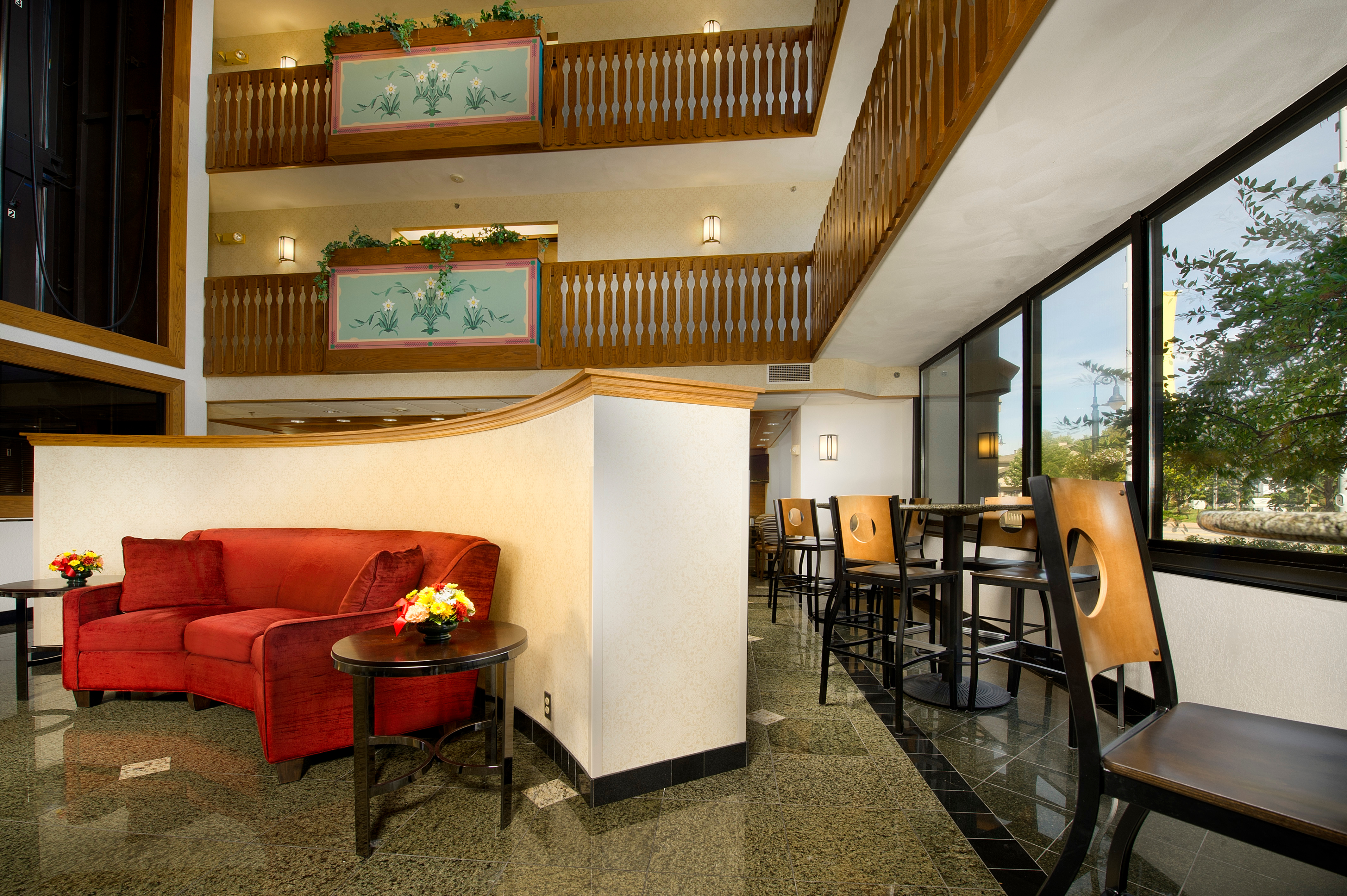 Drury Inn & Suites Troy - Lobby