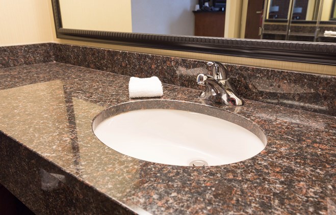 Drury Inn & Suites Troy - Bathroom