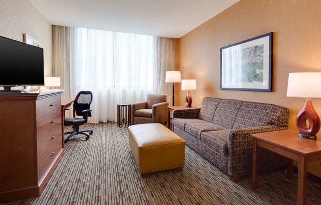 Drury Plaza Hotel at the Arch - Two-room Suite Guestroom