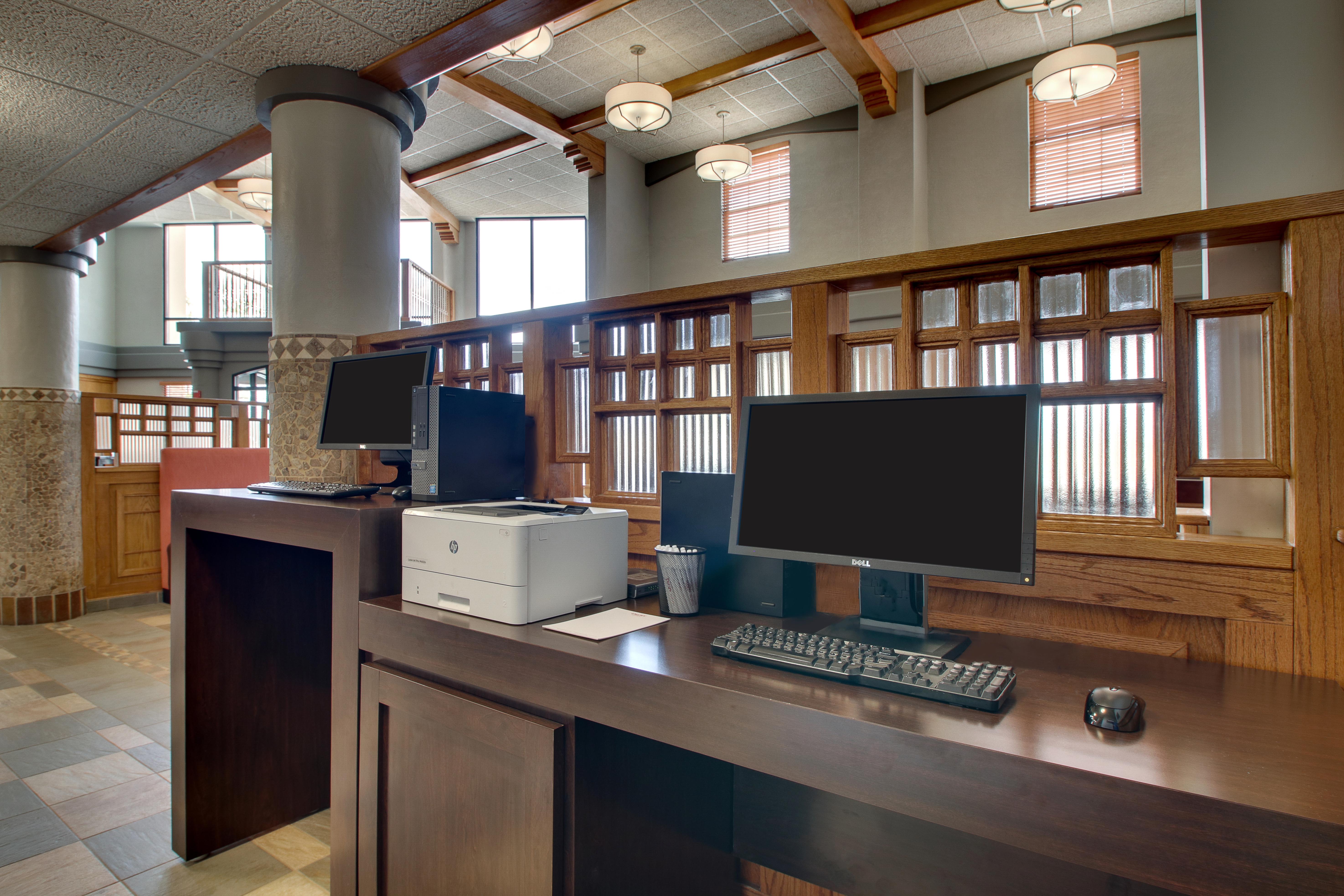 Drury Inn & Suites Albuquerque - 24 Hour Business Center