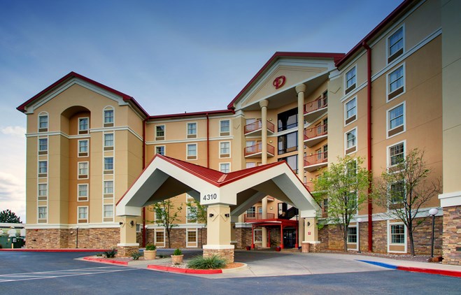Drury Inn & Suites Albuquerque - Exterior