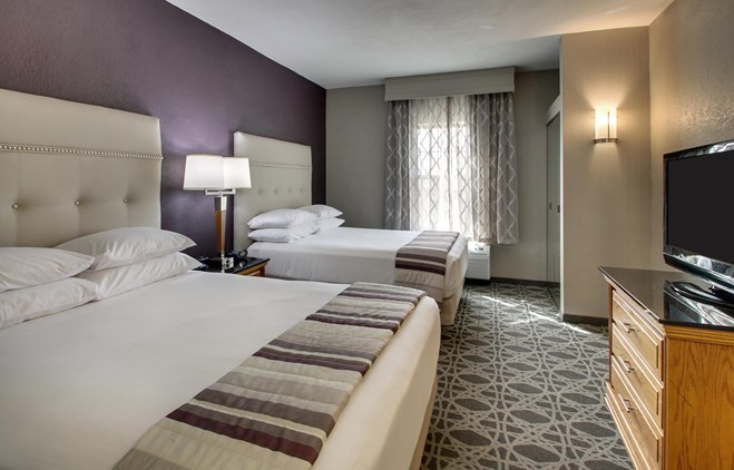 Drury Inn & Suites Albuquerque - Two-room Suite Guestroom