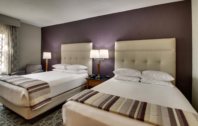 Drury Inn & Suites Albuquerque - Deluxe Queen Guestroom