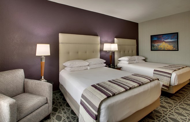 Drury Inn & Suites Albuquerque - Deluxe Queen Guestroom