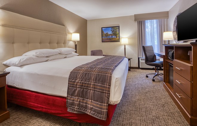 Drury Inn & Suites Fairview Heights - King Guest Room