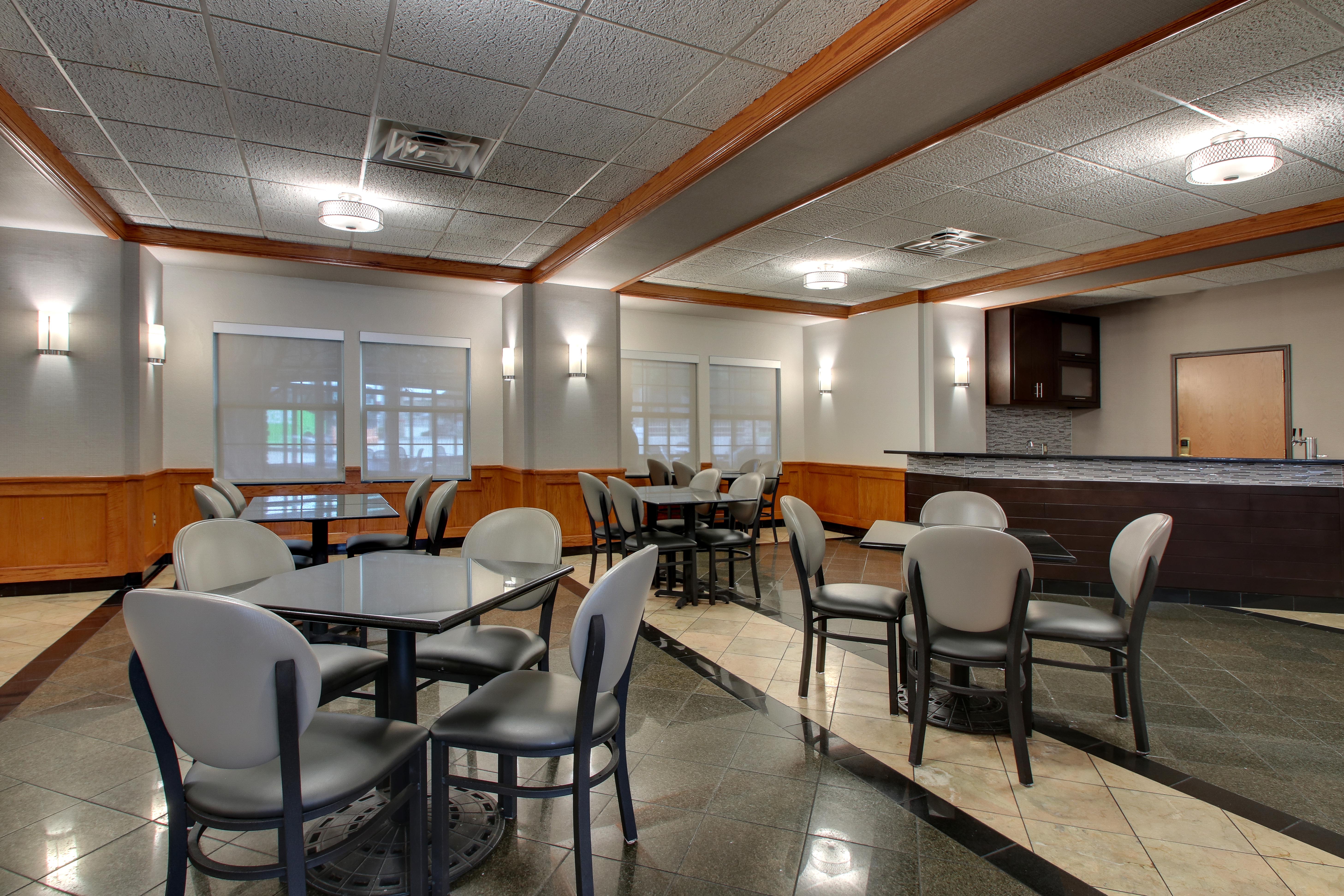 Drury Inn & Suites San Antonio Northeast Medical Center - Dining Area