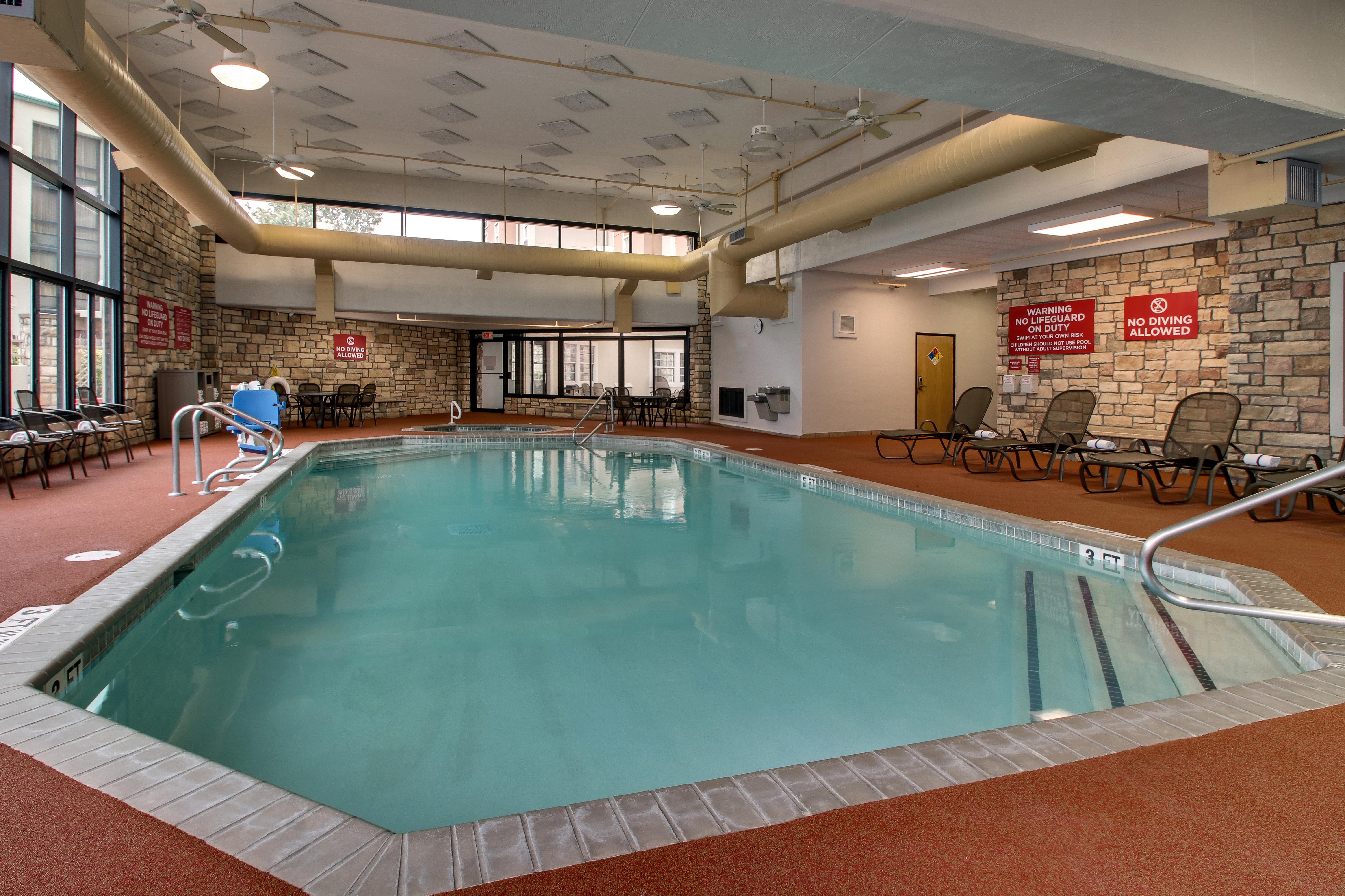 Drury Inn & Suites San Antonio Northeast Medical Center - Indoor Pool