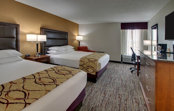 Drury Inn & Suites Evansville East - Double Queen Room
