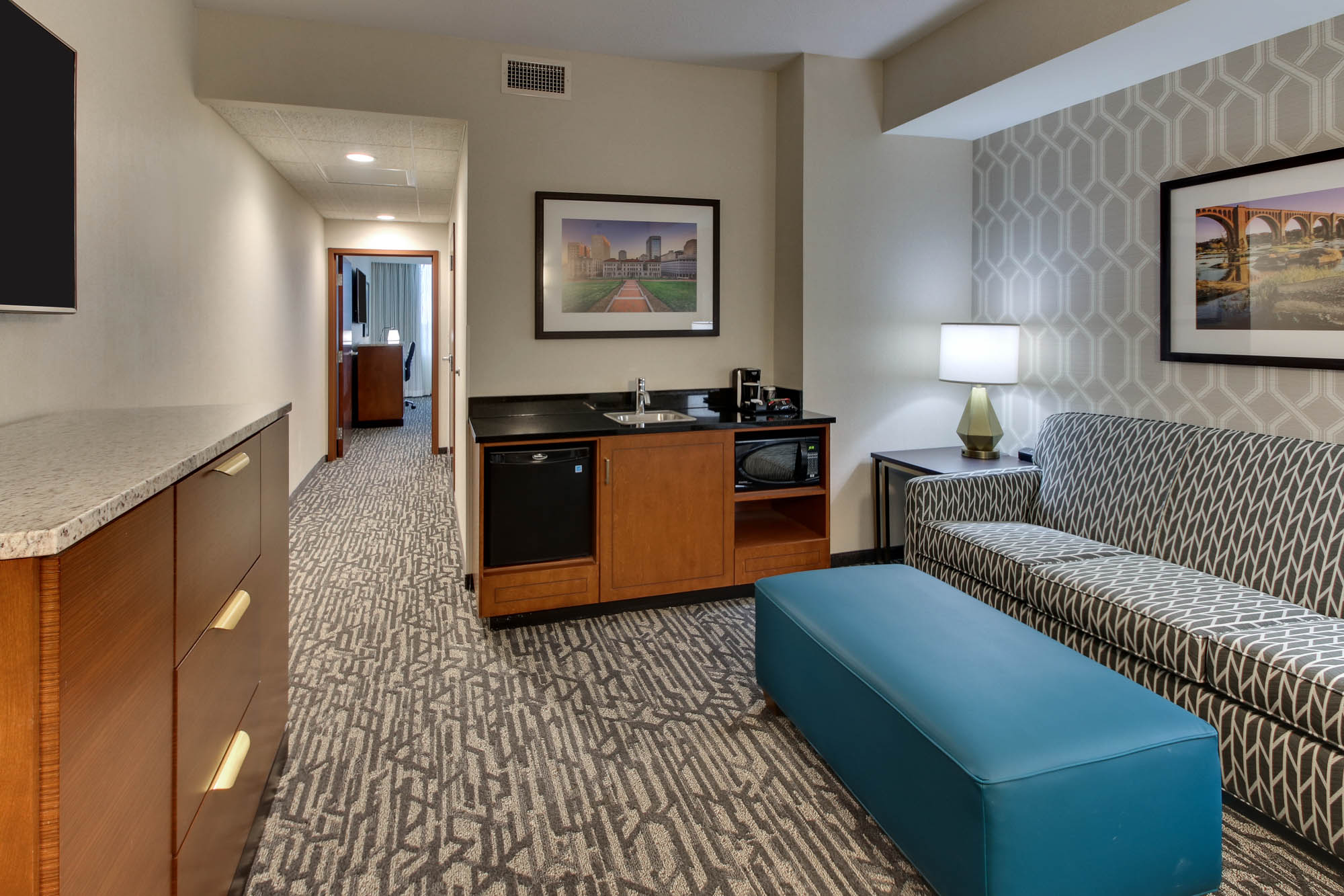 Drury Plaza Hotel Richmond - Two-room Suite Guestroom