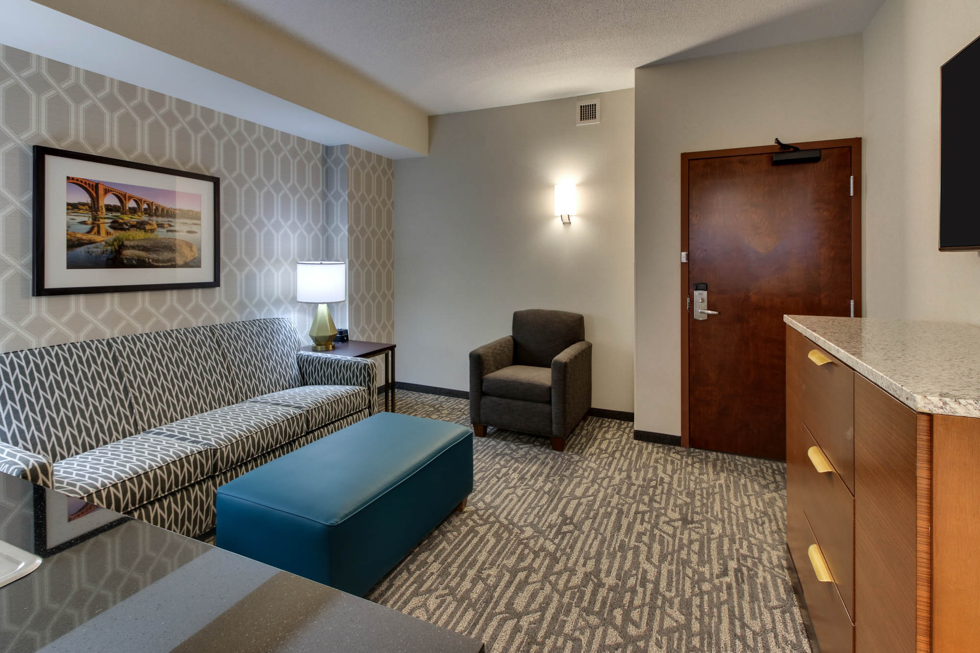 Drury Plaza Hotel Richmond - Two-room Suite Guestroom