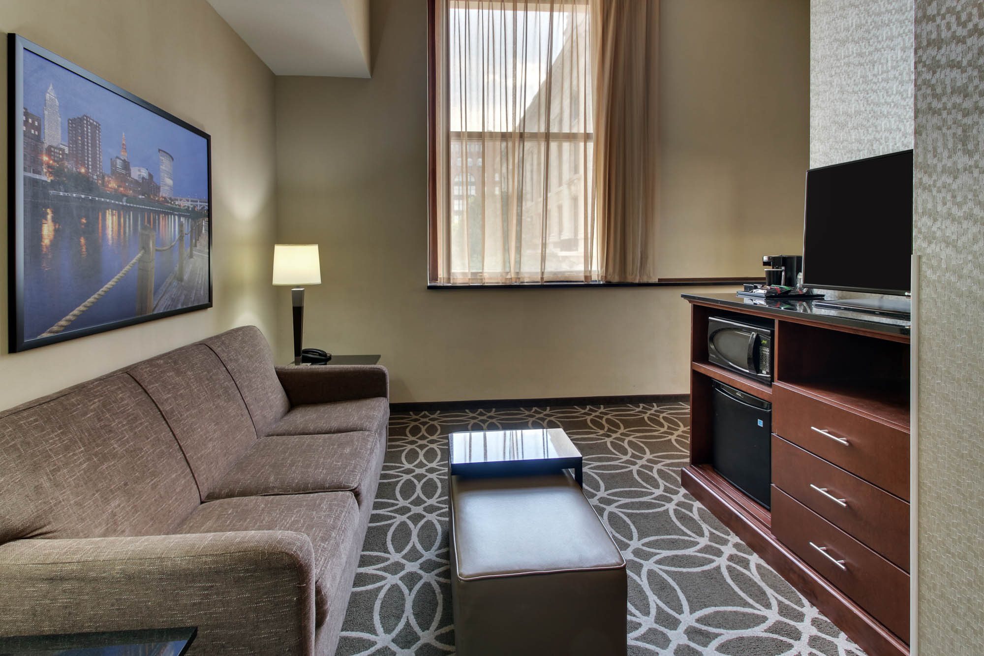Drury Plaza Hotel Cleveland Downtown - Two-room Suite Guestroom
