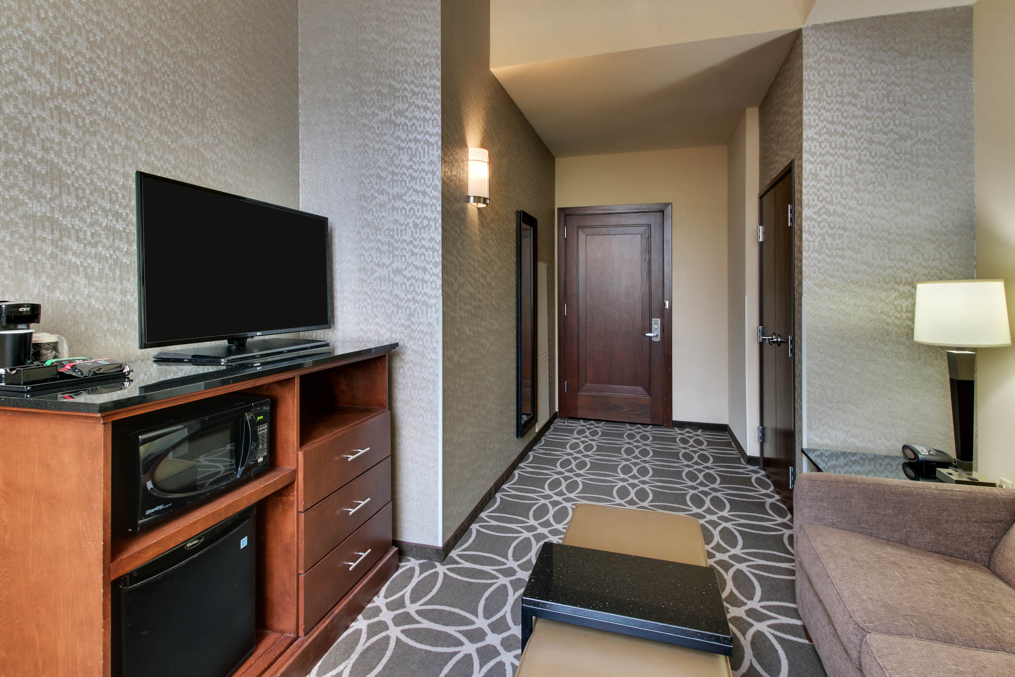 Drury Plaza Hotel Cleveland Downtown - Two-room Suite Guestroom