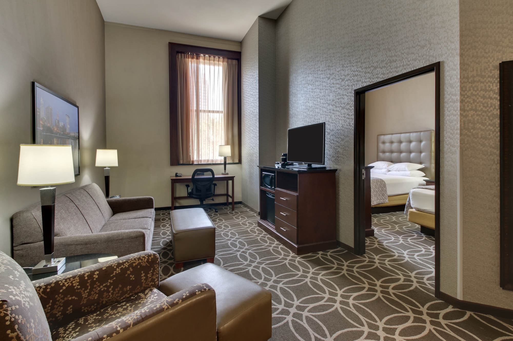 Drury Plaza Hotel Cleveland Downtown - Two-room Suite Guestroom