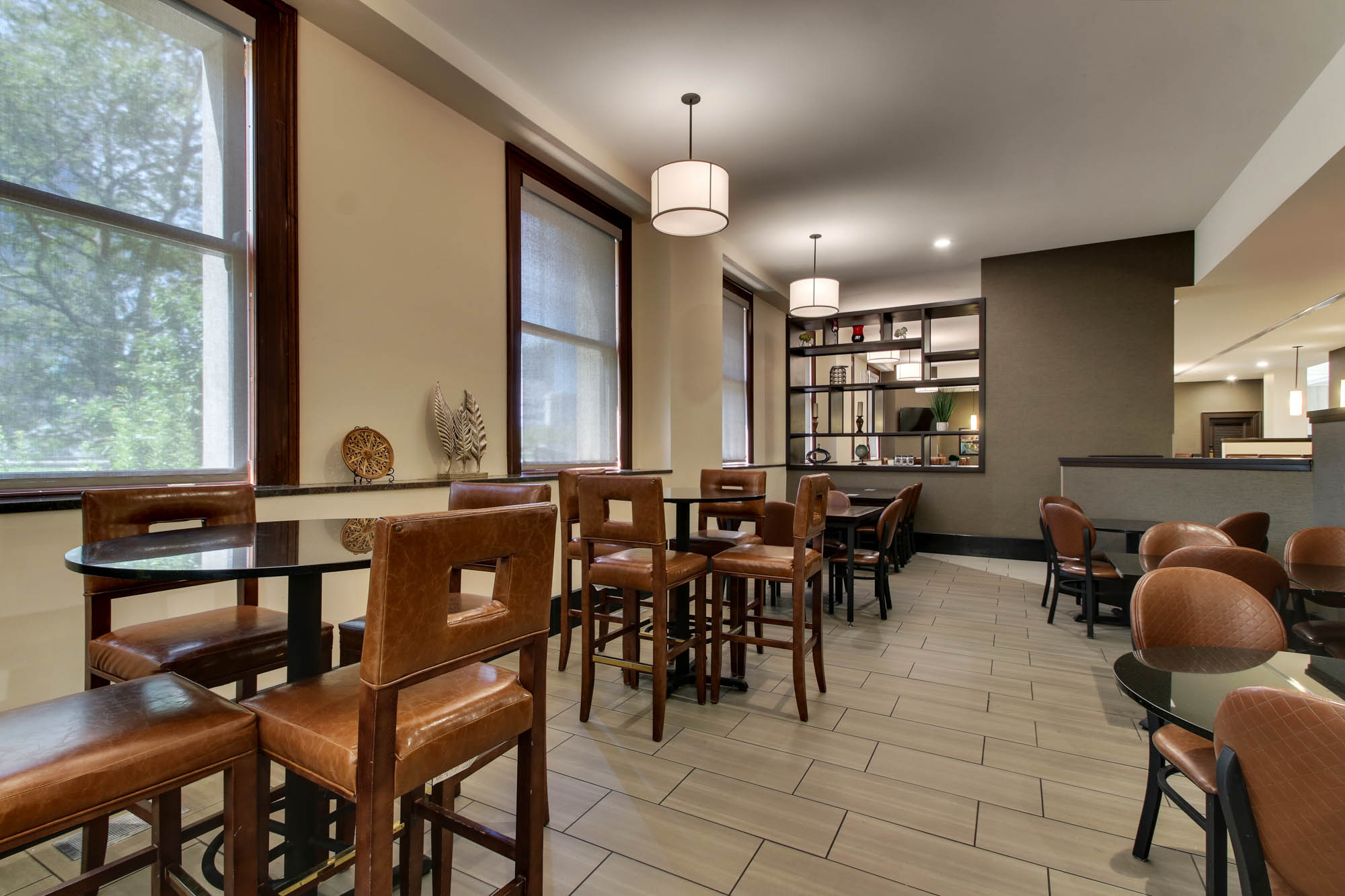 Drury Plaza Hotel Cleveland Downtown - Dining Area