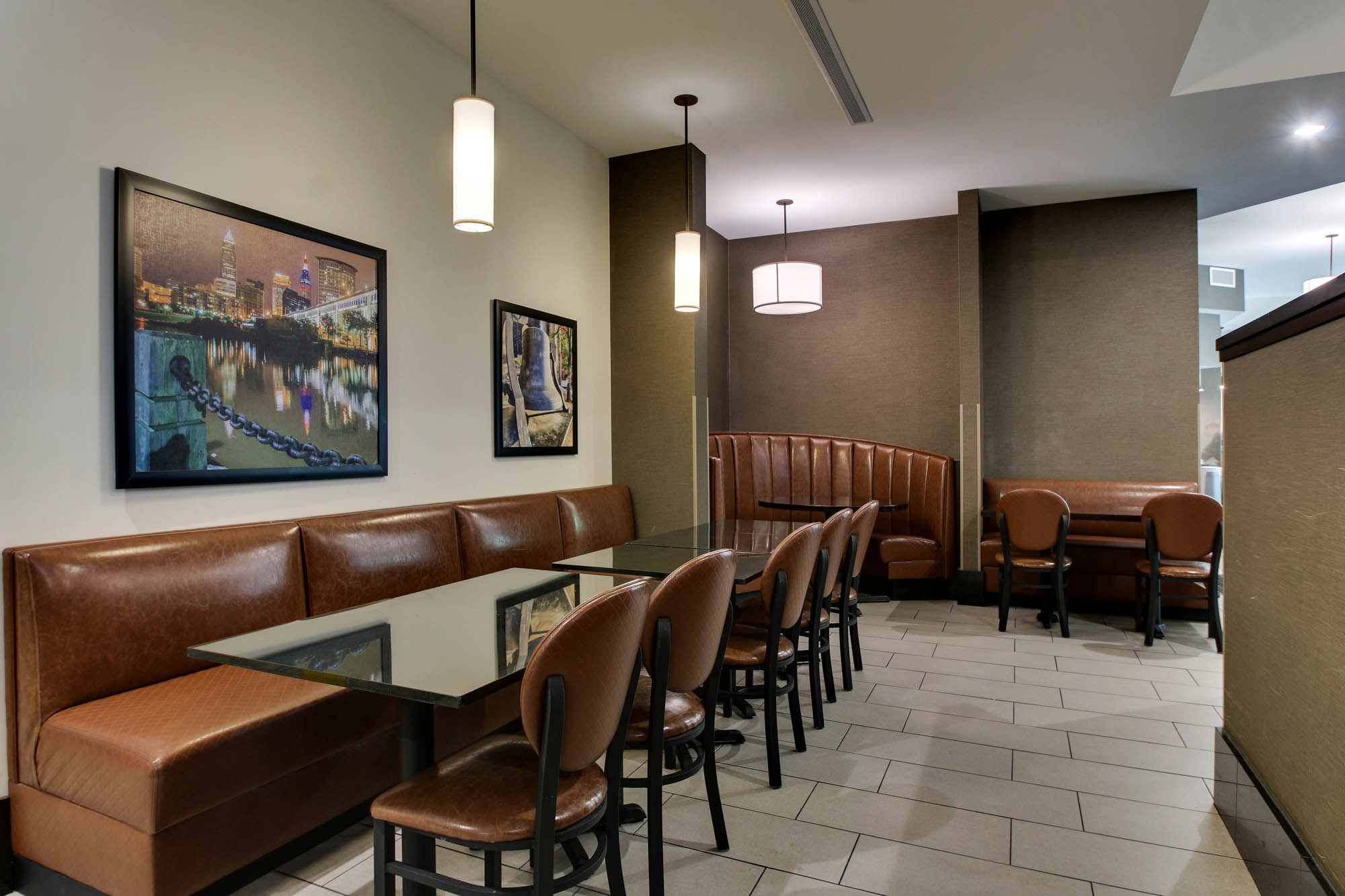 Drury Plaza Hotel Cleveland Downtown - Dining Area