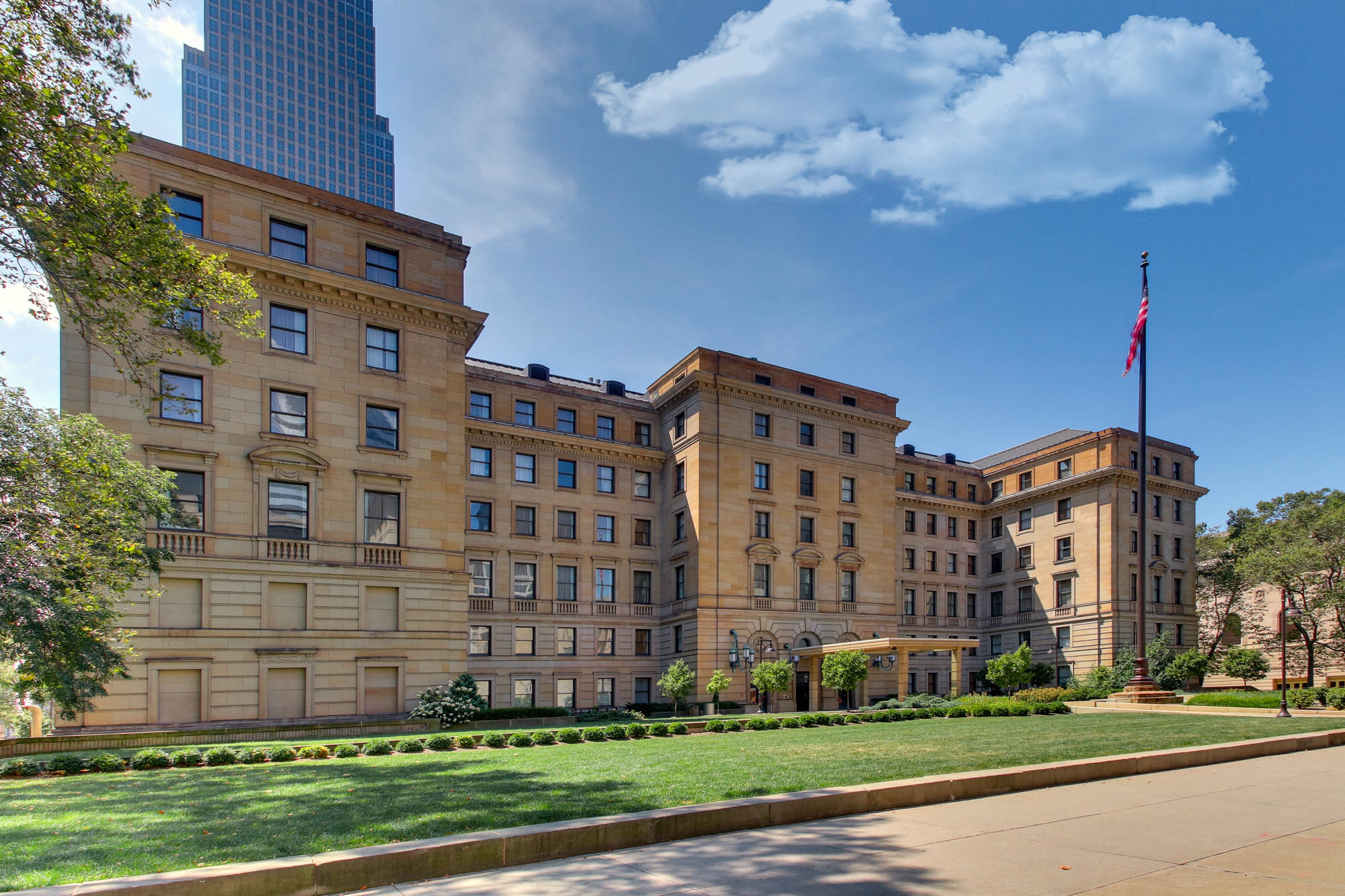 Drury Plaza Hotel Cleveland Downtown - Exterior