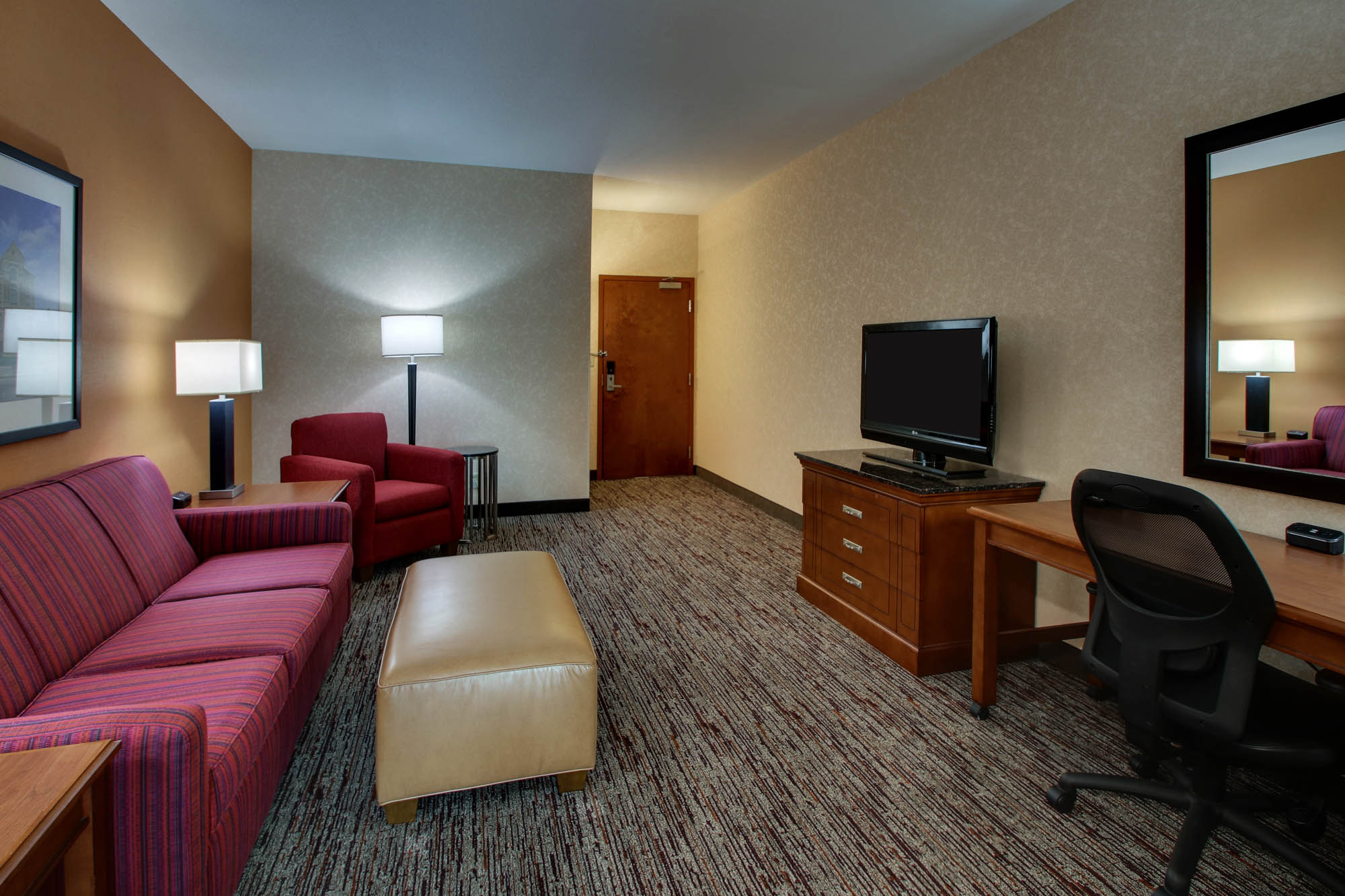 Drury Inn & Suites Findlay - Two-room Suite Guestroom