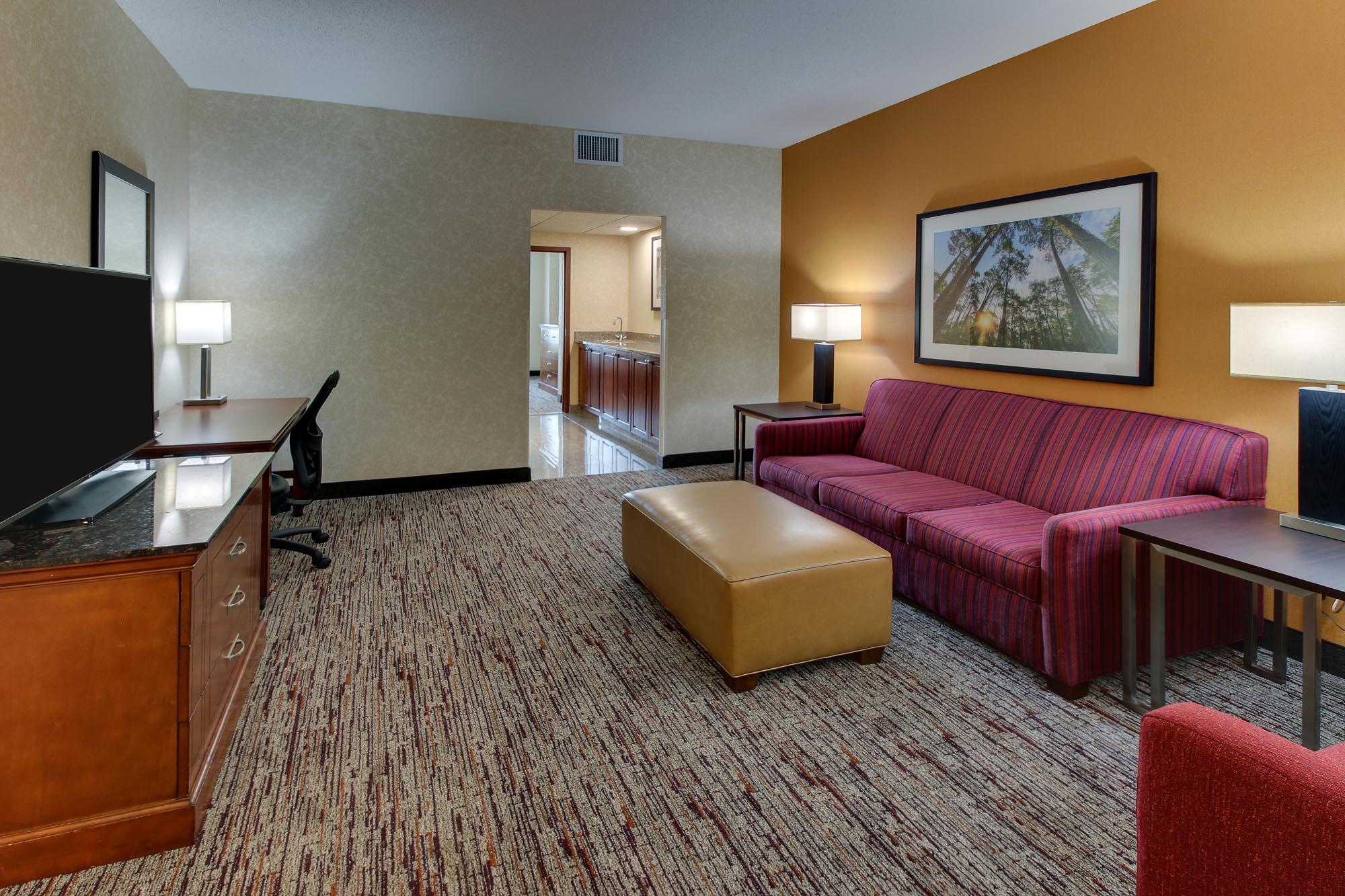 Drury Inn & Suites Meridian - Two-room Suite Guestroom