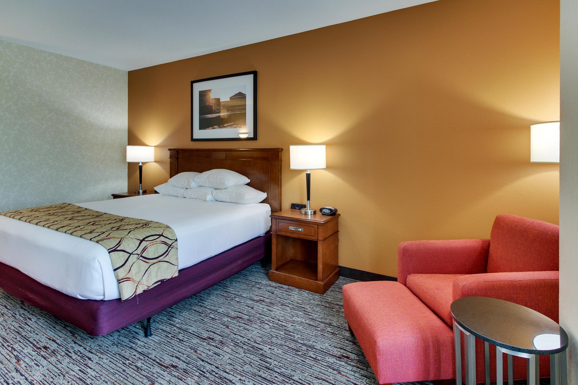 Drury Inn & Suites Meridian - Deluxe King Guestroom