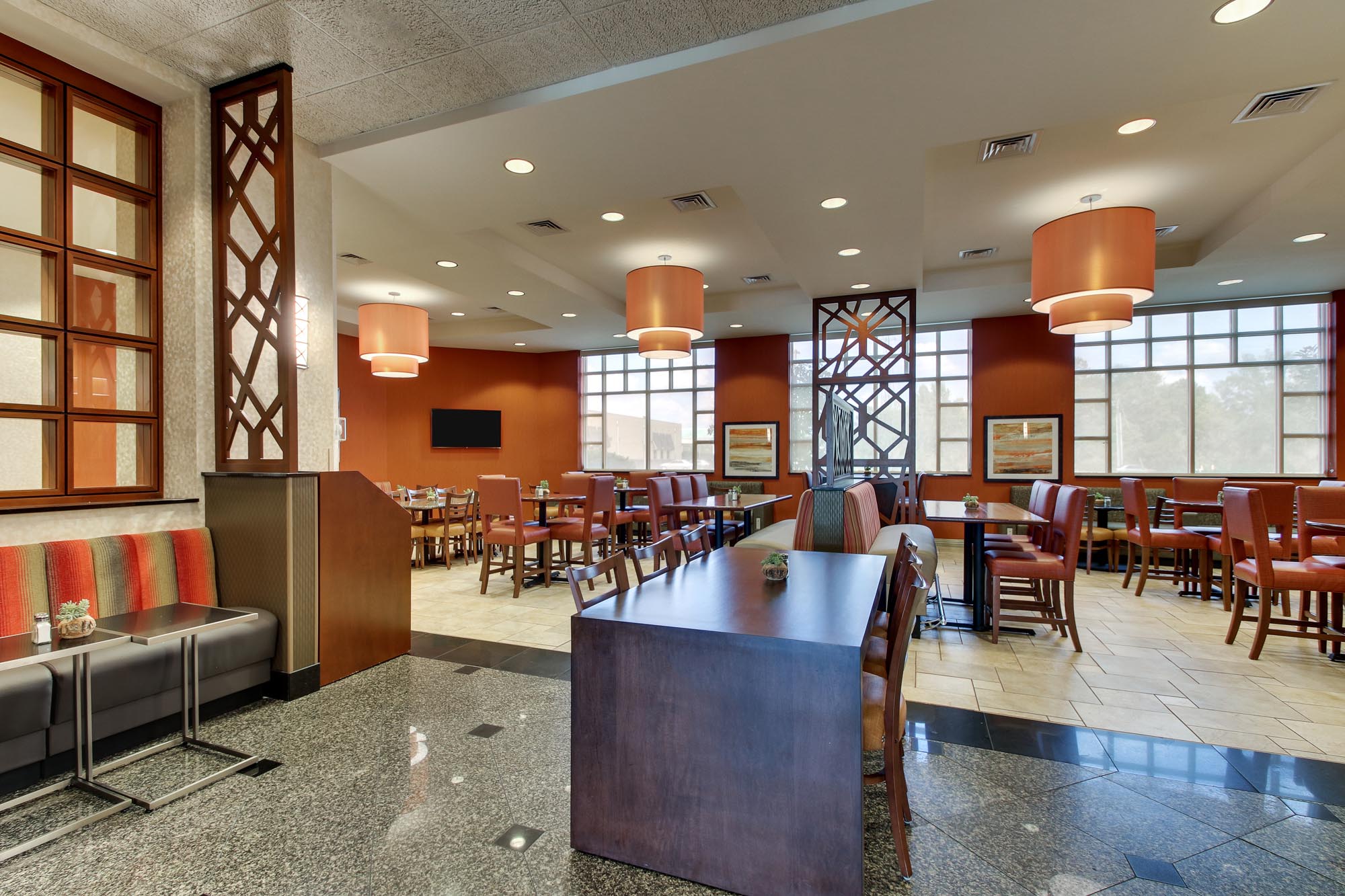 Drury Inn & Suites Meridian - Dining Area